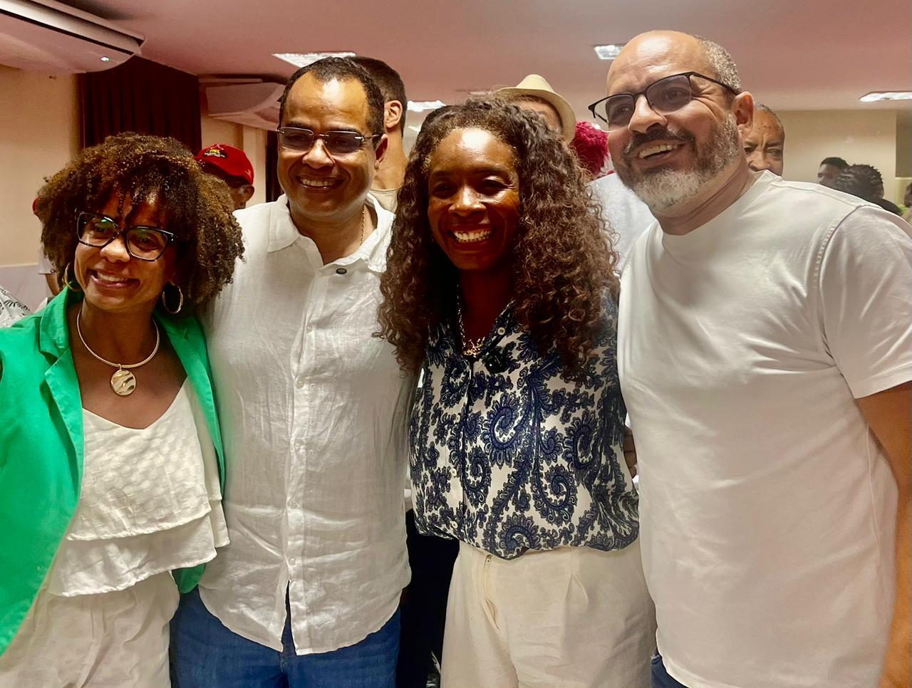 Magno Lavigne reúne, em Salvador, lideranças que forlalecem sua de pré-campanha. 