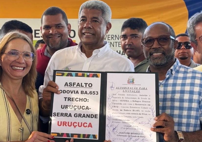 Bebeto Galvão fortalece parceria com Estado e celebra pavimentação entre Uruçuca e Serra Grande: ‘conquista coletiva’