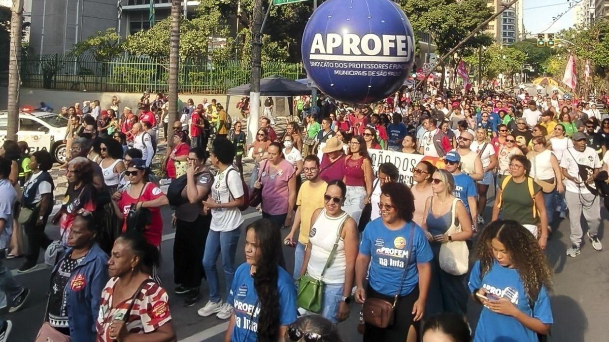 FARINHA POUCA, REAJUSTE MENOR AINDA