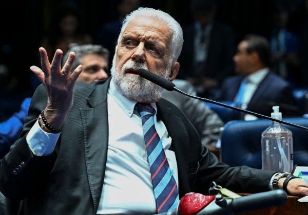 Jaques Wagner assume relação com empresário baiano e ex-sócio do Banco Master