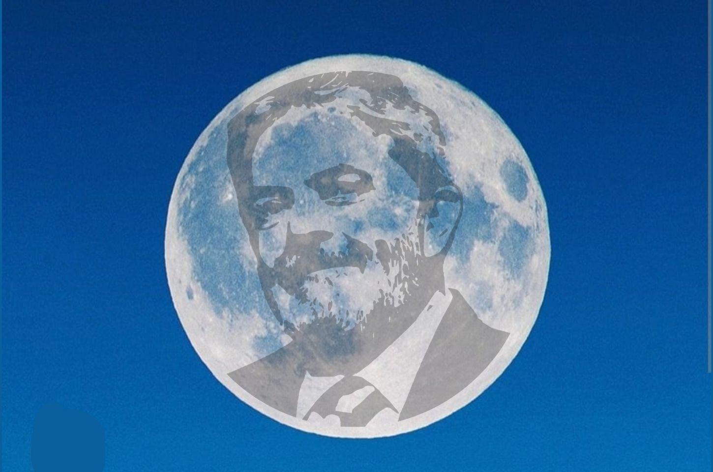 O BUMBUM E A LUA