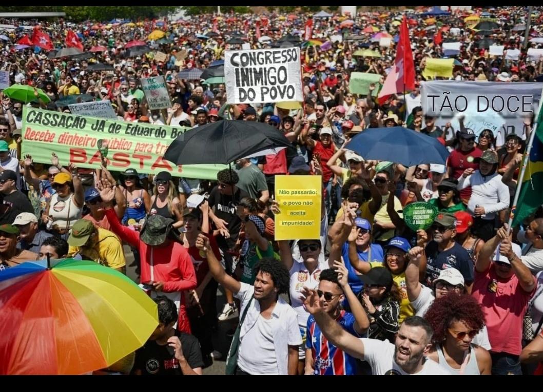 DIA DE PROTESTOS