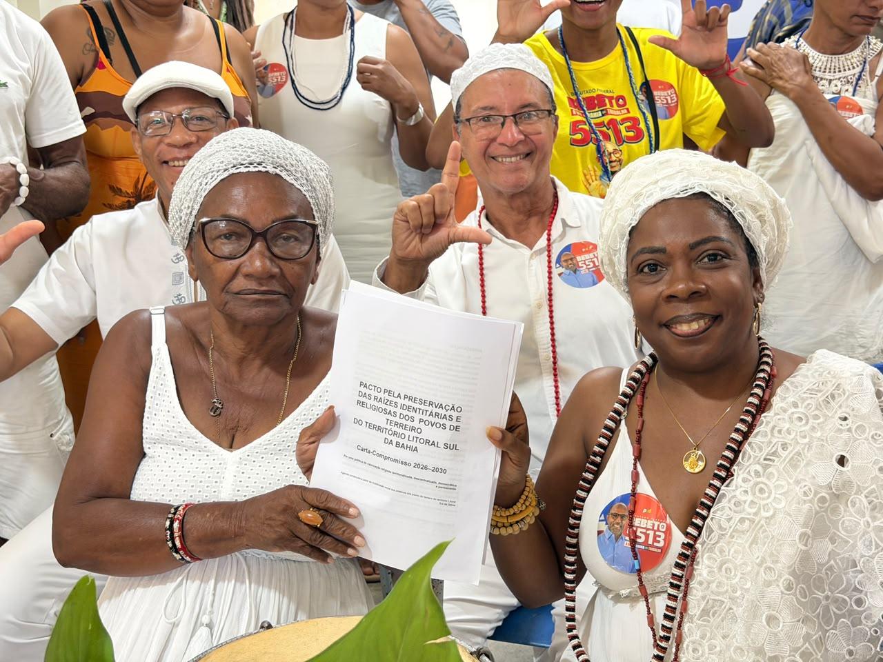    Povos de terreiro de Ilhéus apresentam pautas e Bebeto assume compromisso com participação no mandato