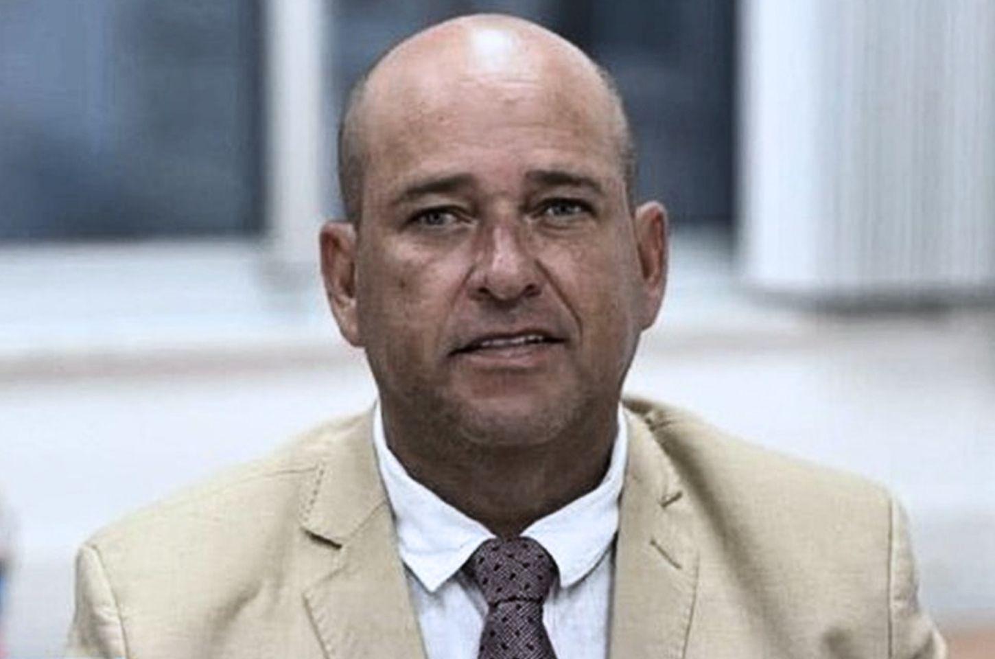 Só no Brasil: Preso e Condenado, Binho Galinha Pede 