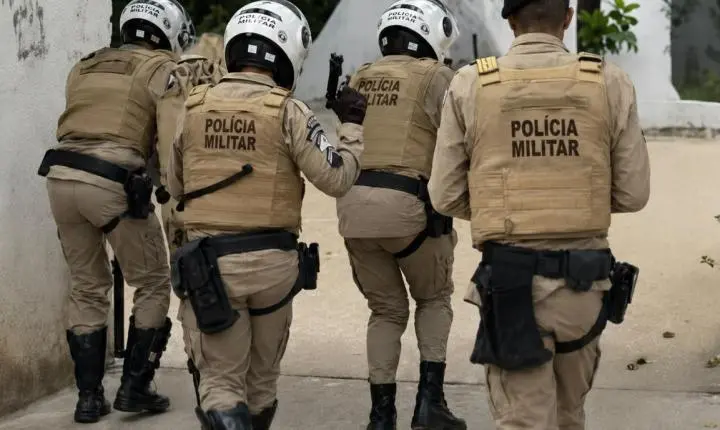 A democracia se fortalece quando o combate ao crime anda junto com o respeito à Constituição. 