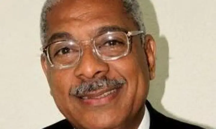Bebeto Galvão lamenta falecimento do professor Josevandro Nascimento e destaca legado para a educação e cultura de Ilhéus