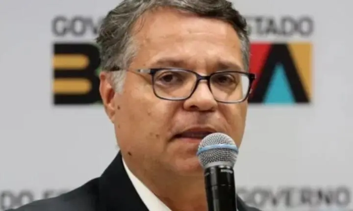 Dança das Cadeiras: Governo da Bahia Anuncia Mudanças na Comunicação e na Casa Civil