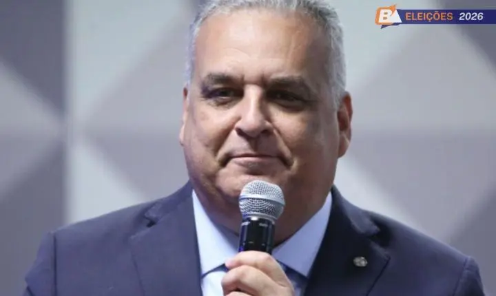 Eleições 2026: Flávio Bolsonaro Formaliza Chapa 'Puro-Sangue' do PL com Alfredo Gaspar para Vice