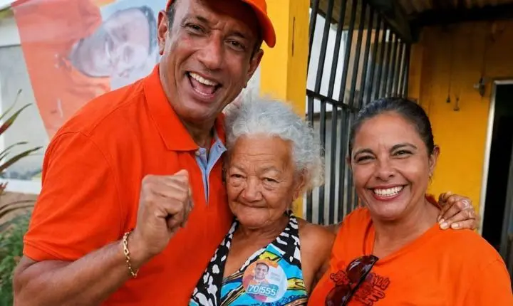 Marão visita Alto da Legião e é recebido com festa e carinho pelos moradores