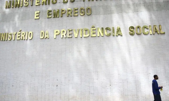 MTE recebe 4,3 mil denúncias de assédio eleitoral em três dias