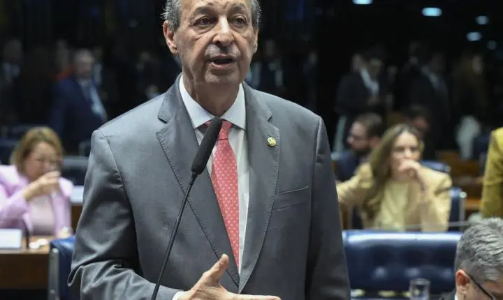 Omar Aziz é eleito governador do Amazonas