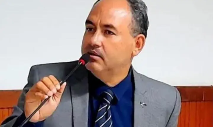 REDES SOCIAIS ESQUENTAM DISPUTA PELA CÂMARA DE ILHÉUS E COLOCAM POSSÍVEIS CANDIDATURAS NO CENTRO DO DEBATE